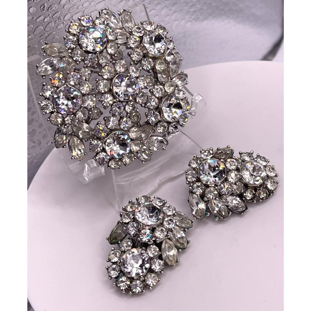 Vintage Crown Trifari Brilliant Rhinestone Brooch Earring Set Demi Parure Alfred